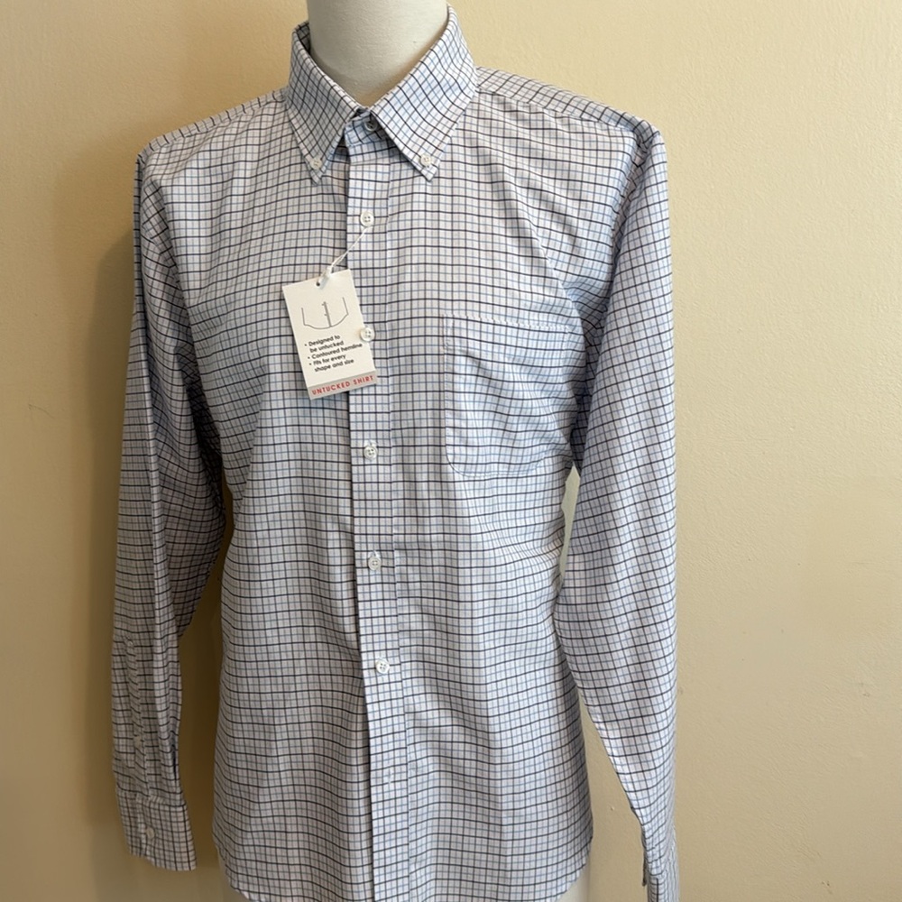 Bill Blass Men's Essentials Regular Fit Stain Resistant Dress Shirt L Untucked
